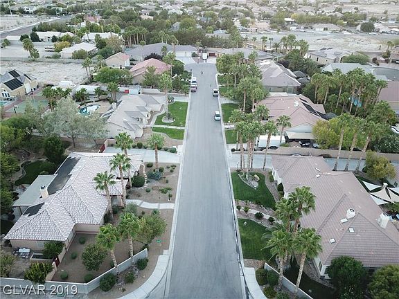 3rd image of 5250 Elvis Presley Ct