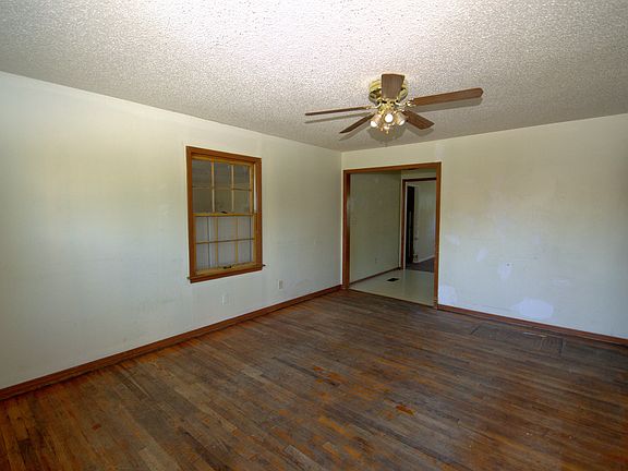 4th image of 6013 NW 19th St