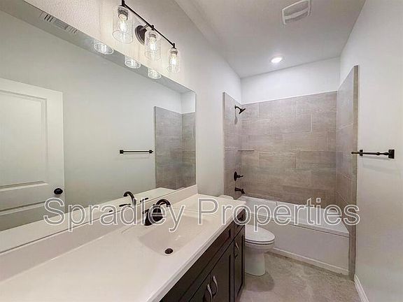 5th image of 301A Juniper Dr