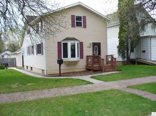 1008 15th St N, Britt, MN 55792