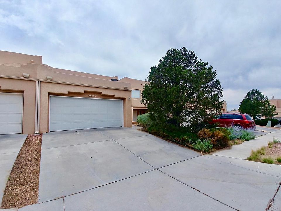 1st image of 11308 Campo Del Oso Ave NE
