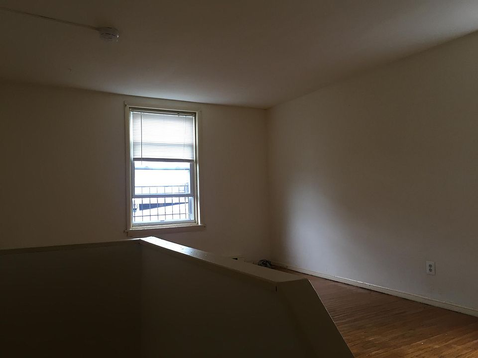 3909 Pine St. Philadelphia, PA