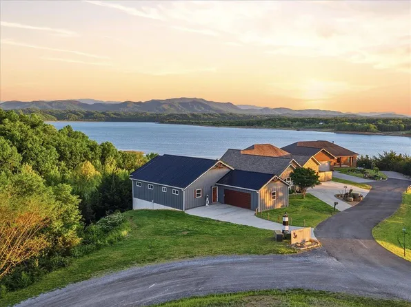 1321 Aqua Vista Way, Newport, TN 37821