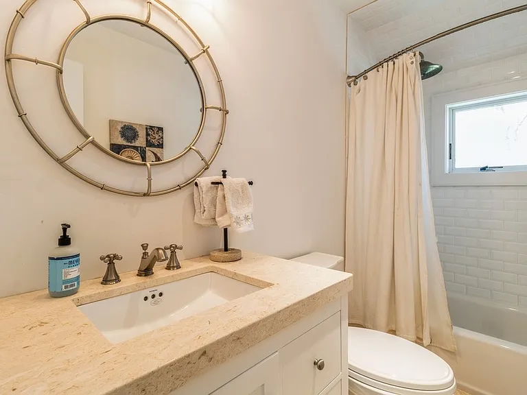 11 Beech Hollow Ct — Photo 18
