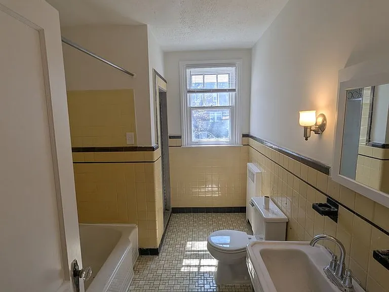 3343 Chippendale St — Photo 3