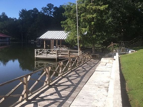 Seawall/dock to boat slip