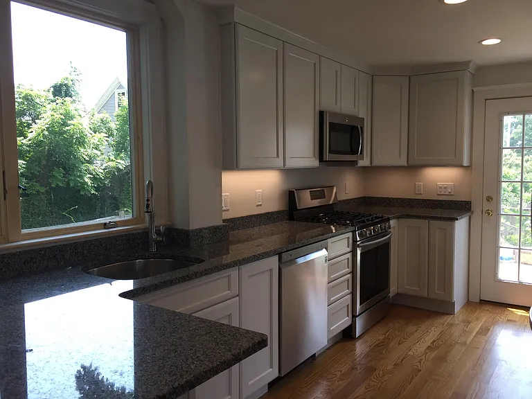 Kitchen with backyard