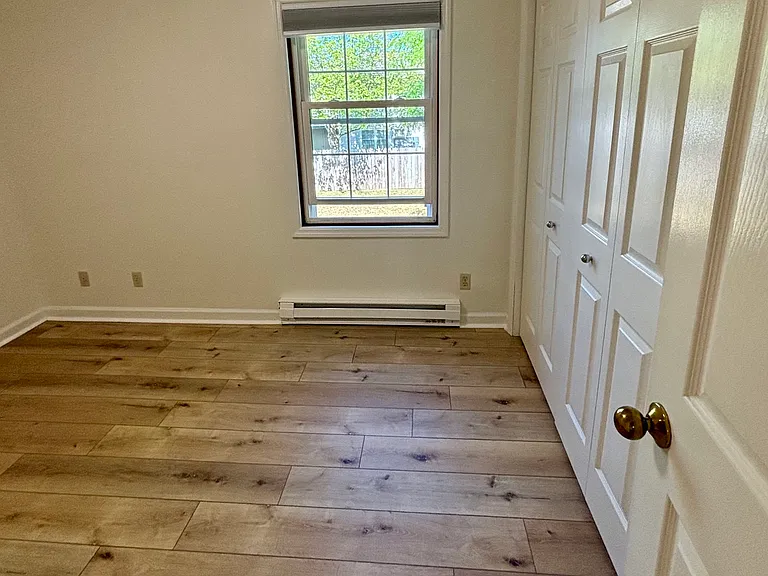 210 Urbandale Pkwy #210 — Photo 11
