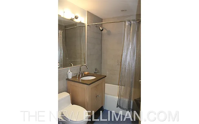 Rented by Douglas Elliman | media 19