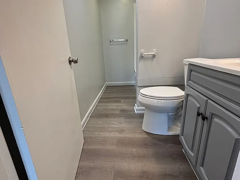 199 Flint St #2R — Photo 9
