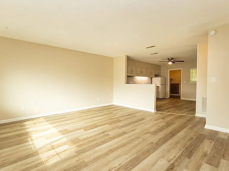3973 Teakwood Dr #3973 — Photo 5