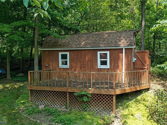 5th image of 3239 Salineville Rd NE