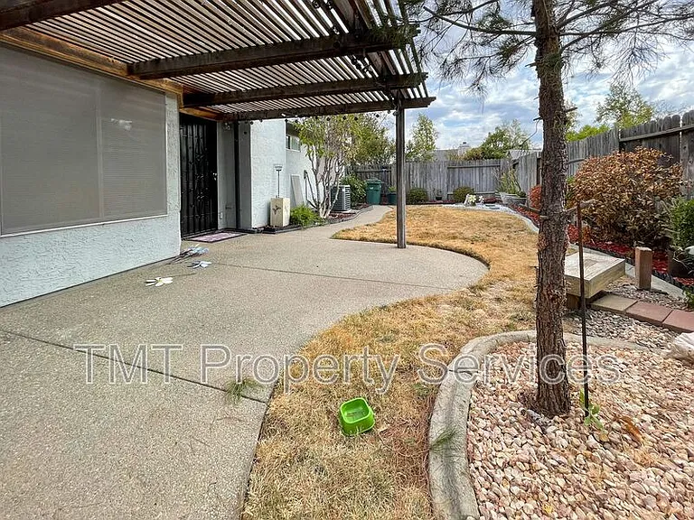 8166 Morgan Hill Way — Photo 31