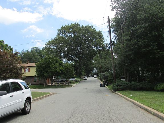5th image of 86 Westwood Blvd