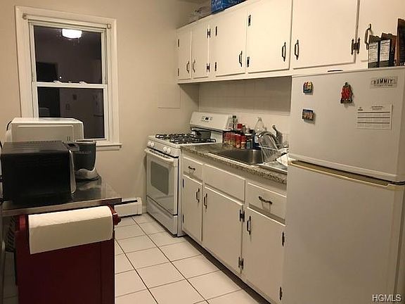 5th image of 28 Barker St APT G3