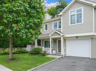 23 Cedar Pl, Rye, NY 10580