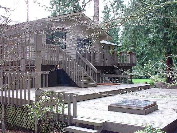 Large deck 
