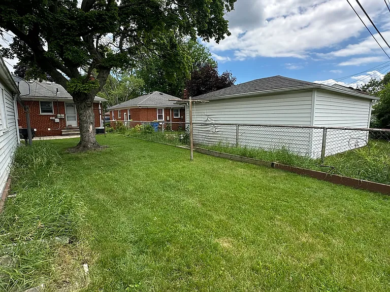 8243 Virgil St — Photo 9
