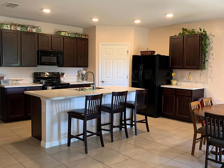 3425 Cancun Ct — Photo 24