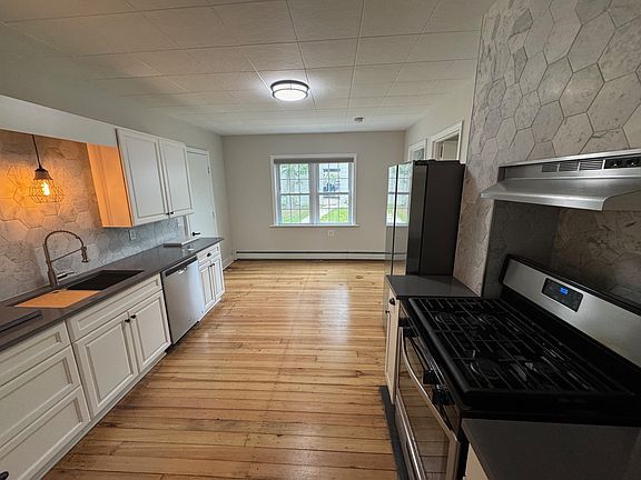 4th image of 37 Seaview Ave APT 1