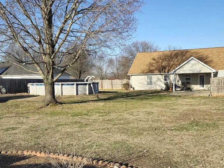 102 Fresca Ct — Photo 36