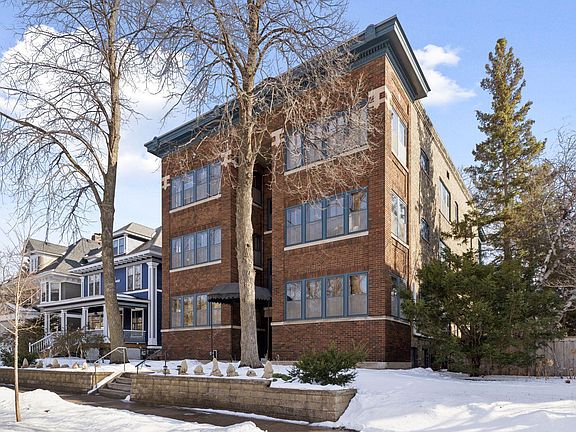 2nd image of 666 Lincoln Ave APT B