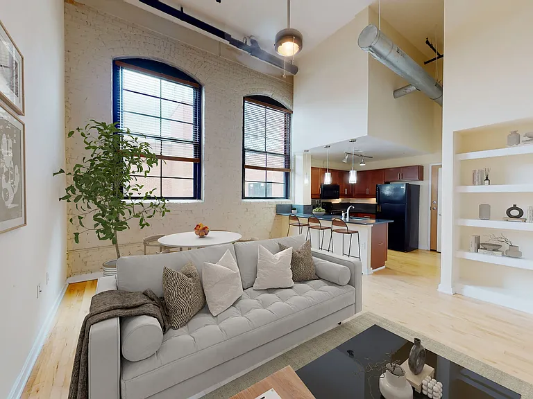 Perry Street Lofts — Photo 3