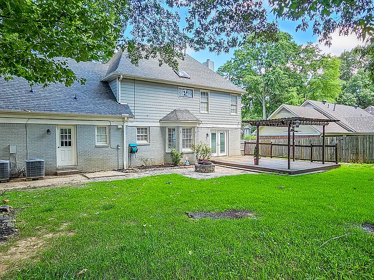 775 Royal Forest Dr — Photo 19