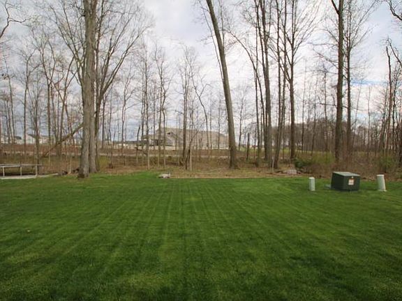 5th image of 574 Saffron Dr