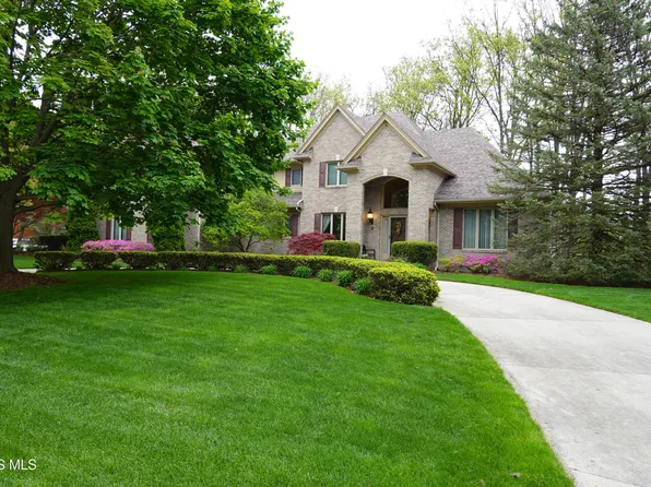 29864 Saint Andrews Rd, Perrysburg, OH 43551