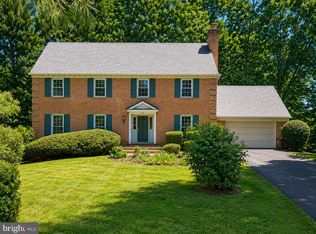 7619 Huntmaster Ln, Mc Lean, VA 22102