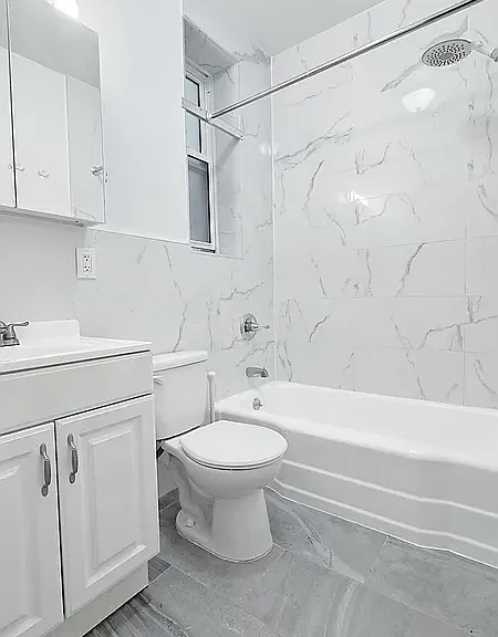 23-17 24th Ave #O2 — Photo 11