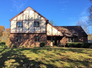 14208 N Linwood Ln, Woodlawn, IL 62898