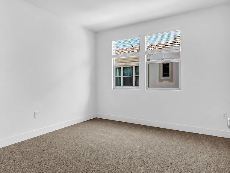 5301 E Commerce Way #34103 — Photo 14