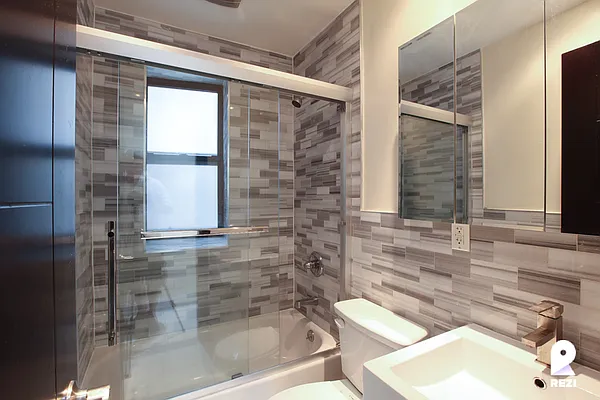 Rented by REZI | media 11