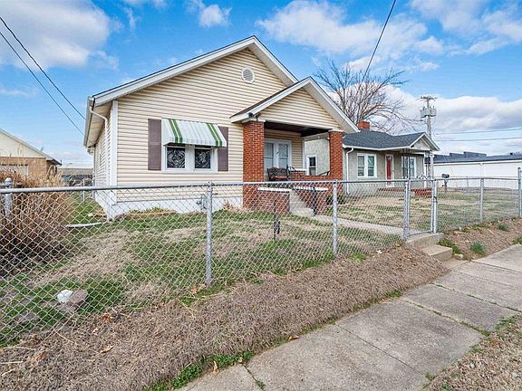 2nd image of 1107 W 11th St