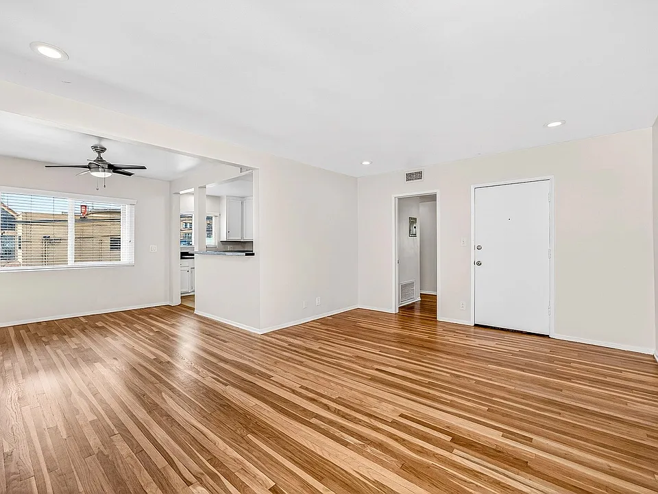 432-465 N Oxford Ave #4653
