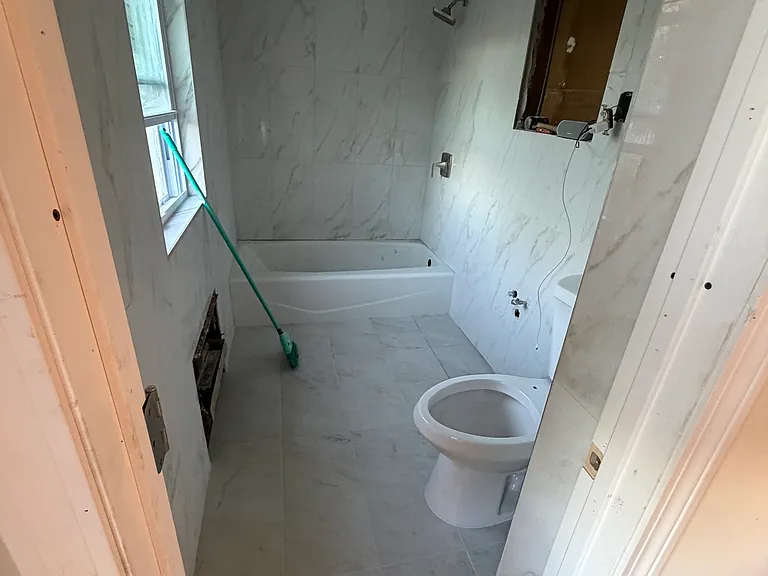 625 Clark St — Photo 28