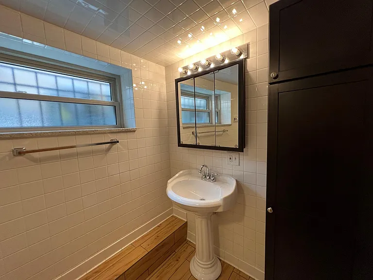 1535 West Addison — Photo 80
