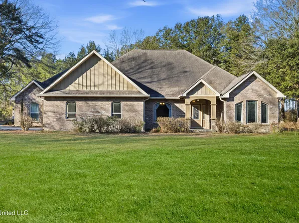 20401 Farm Rd, Vancleave, MS 39565
