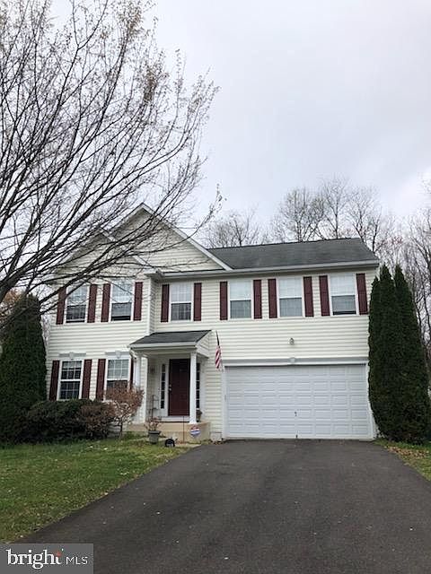 2nd image of 719 Holly Crest Dr