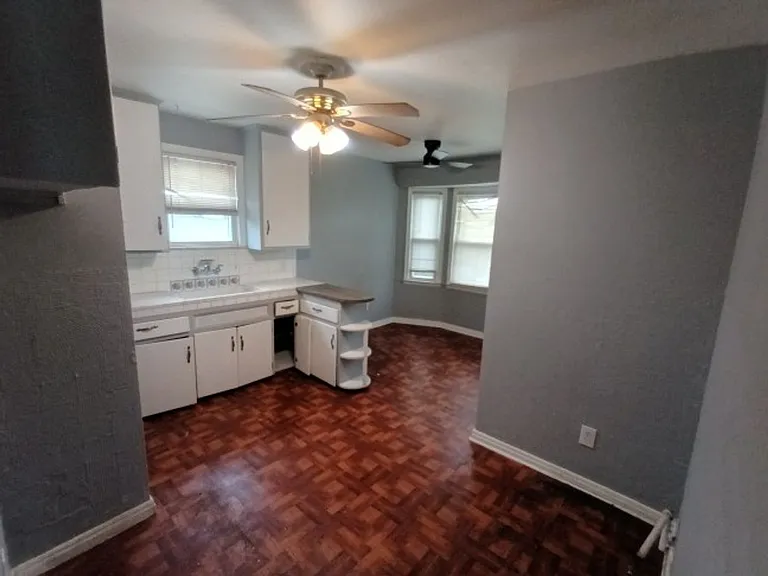15604 Coram St — Photo 13
