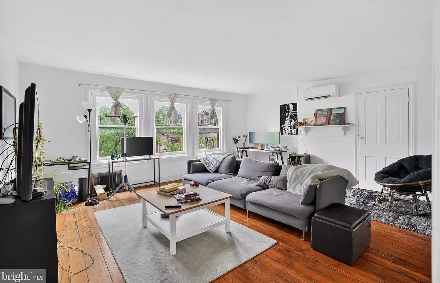 1 bed, 800 sqft, $1,900 — Photo 4