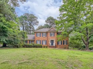 506 Daisy Nash Dr, Lilburn, GA 30047