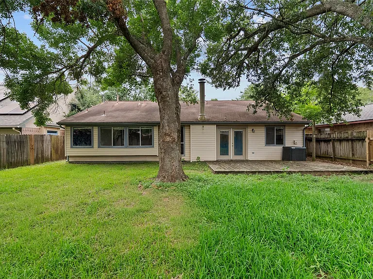 2819 Sugar Wood Dr — Photo 22