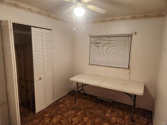 5th image of 8030 Winfield Ave