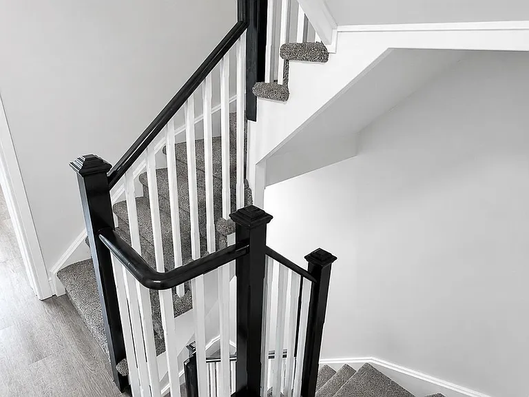 330 Village Green Sq #41 — Photo 16