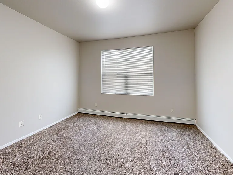 Burlington Apartments — Photo 39