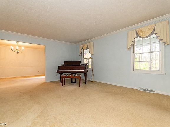 5th image of 12300 Reserve Ln
