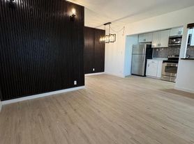 1021 NE 24th Ave